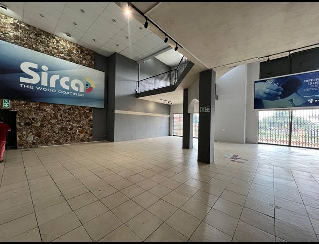 2,616M² WAREHOUSE TO LET IN STRIJDOMPARK